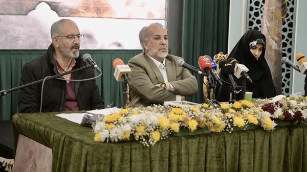 دستان حضرت عباس(ع) نماد شیعه می‌شود